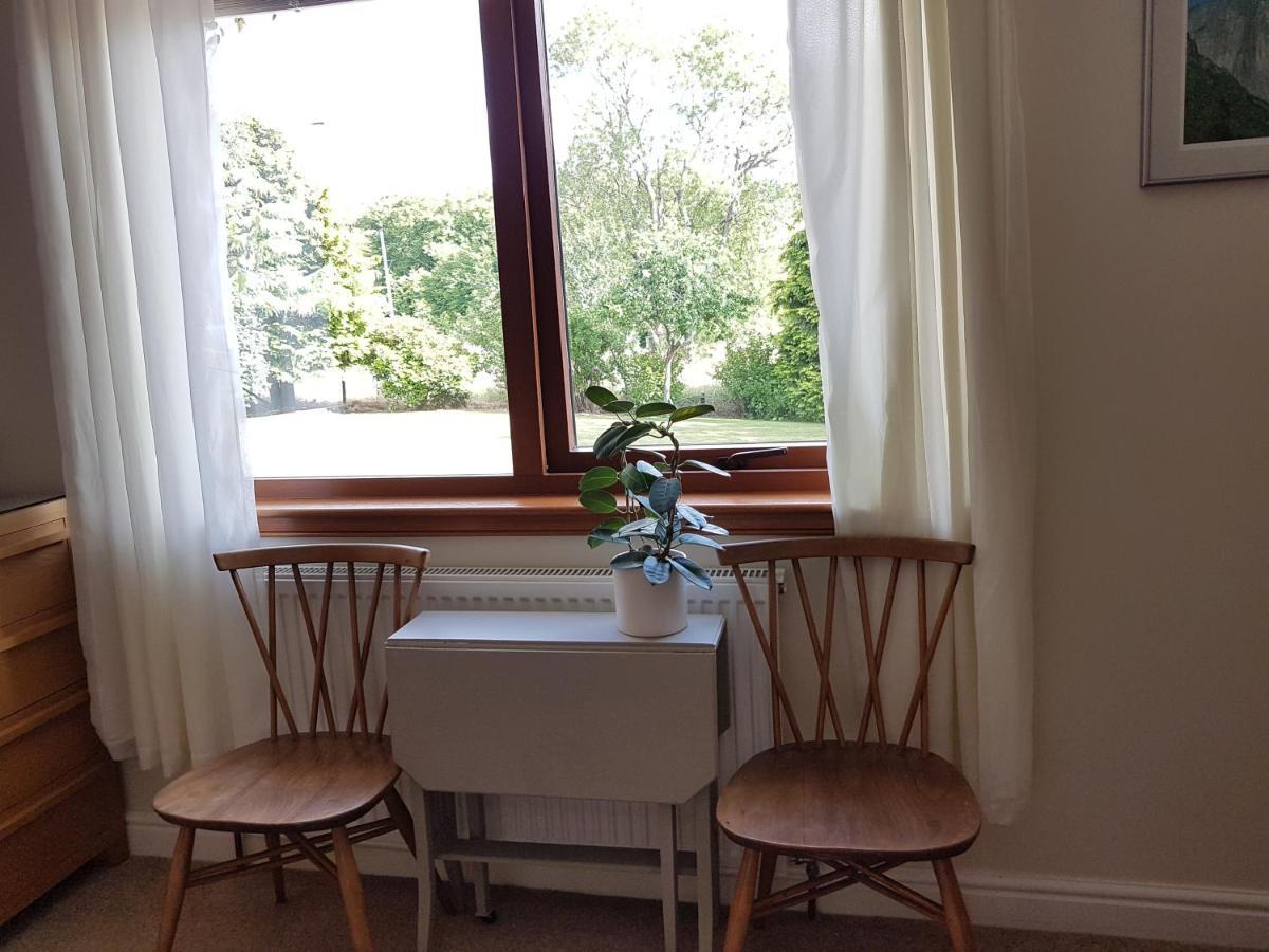 Lilyoak B&B & Self Catering Apartment Insch エクステリア 写真